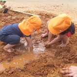 水であそぶ 自然素材 水